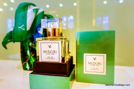 Midori Eau De Parfume with lacquer box and scarf
